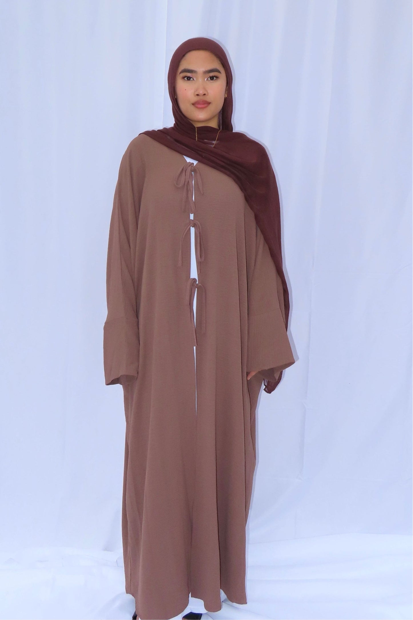 Front Three Tie Abaya