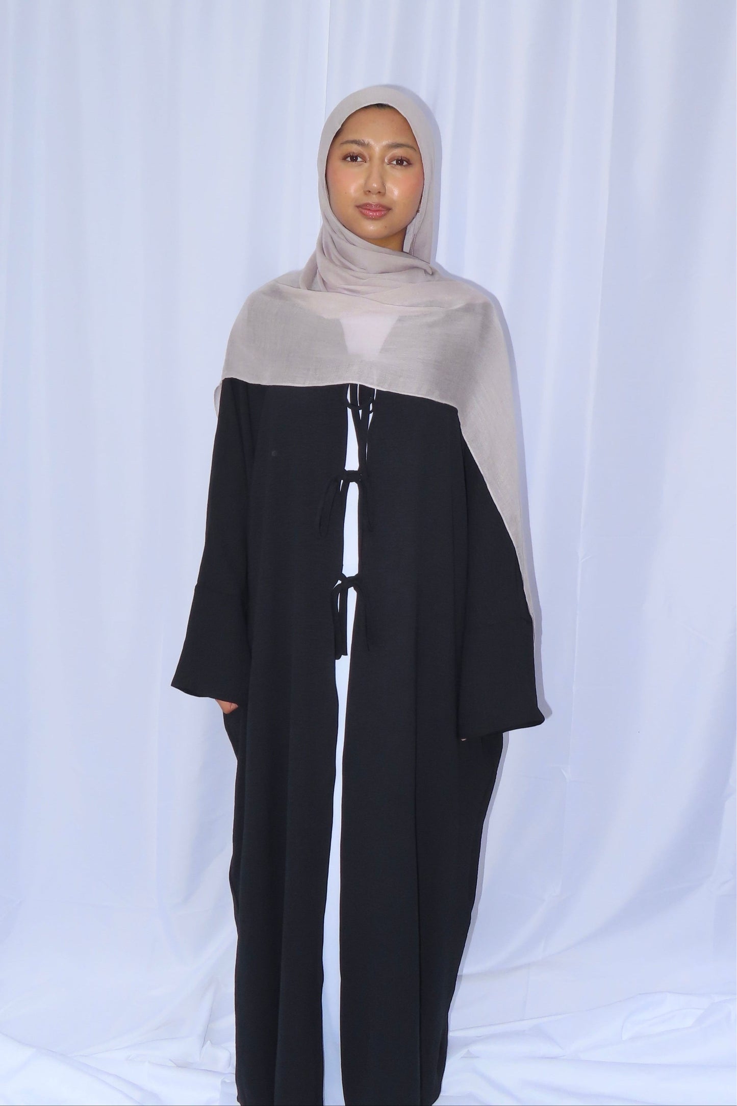 Front Three Tie Abaya